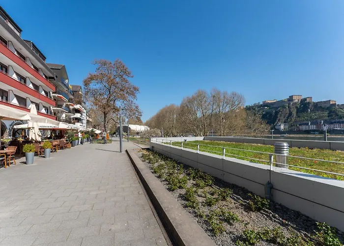 Mit Rheinblick By Moliho